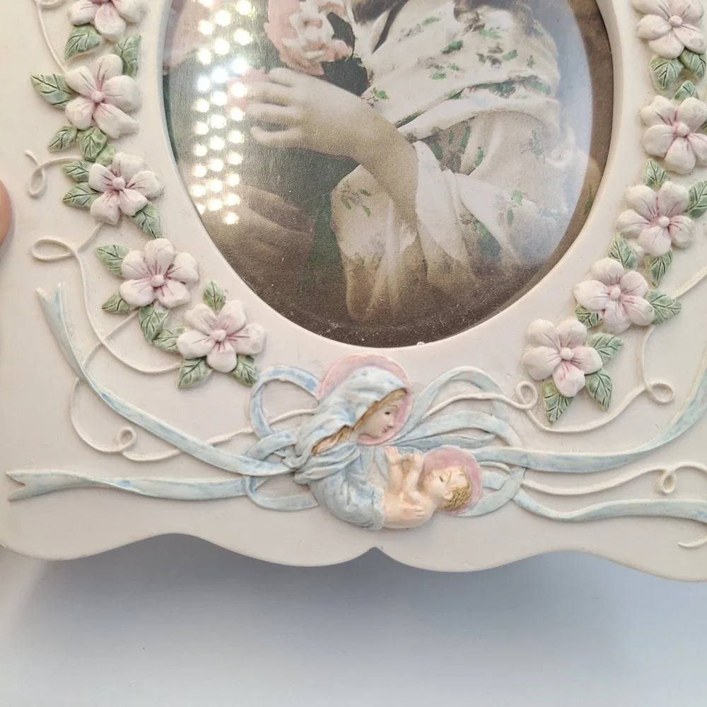 Vintage Style Resin Floral Picture Frame Madonna Child Relief Victorian Girl 5x7